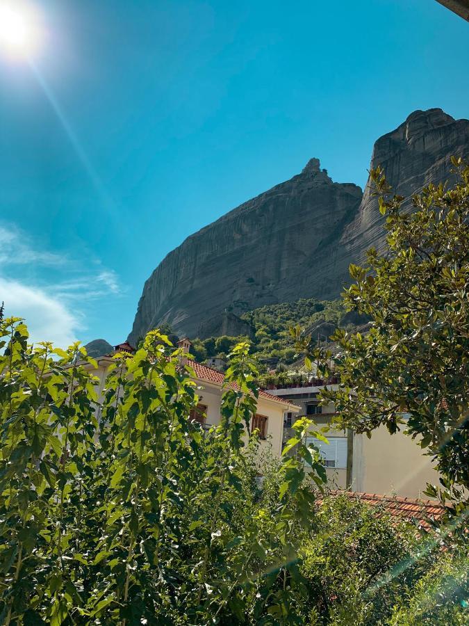 Elena Guesthouse كالامباكا المظهر الخارجي الصورة