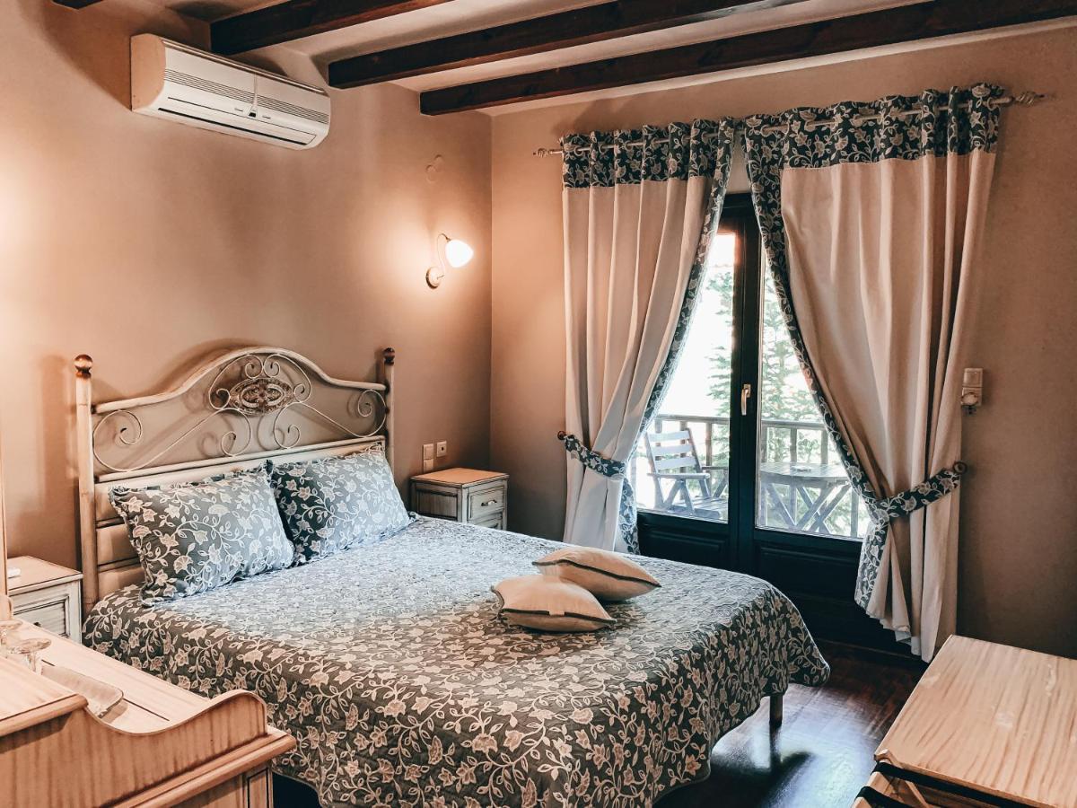 Elena Guesthouse كالامباكا المظهر الخارجي الصورة