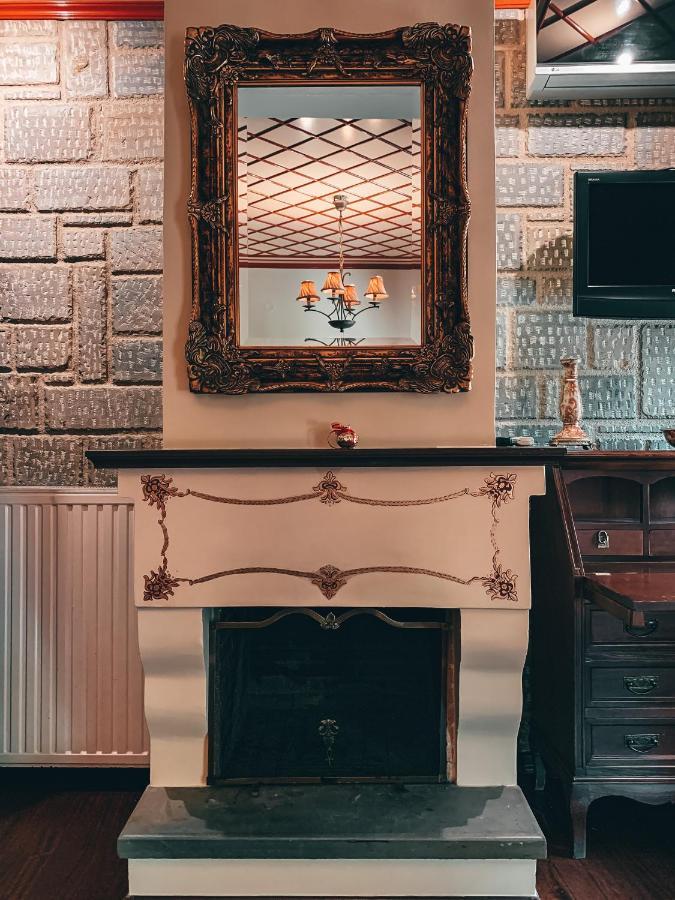 Elena Guesthouse كالامباكا المظهر الخارجي الصورة