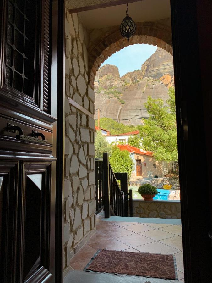 Elena Guesthouse كالامباكا المظهر الخارجي الصورة