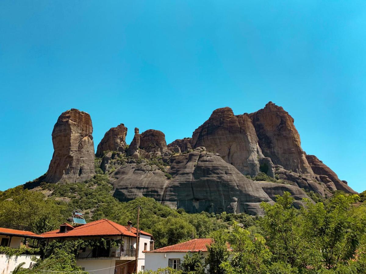 Elena Guesthouse كالامباكا المظهر الخارجي الصورة