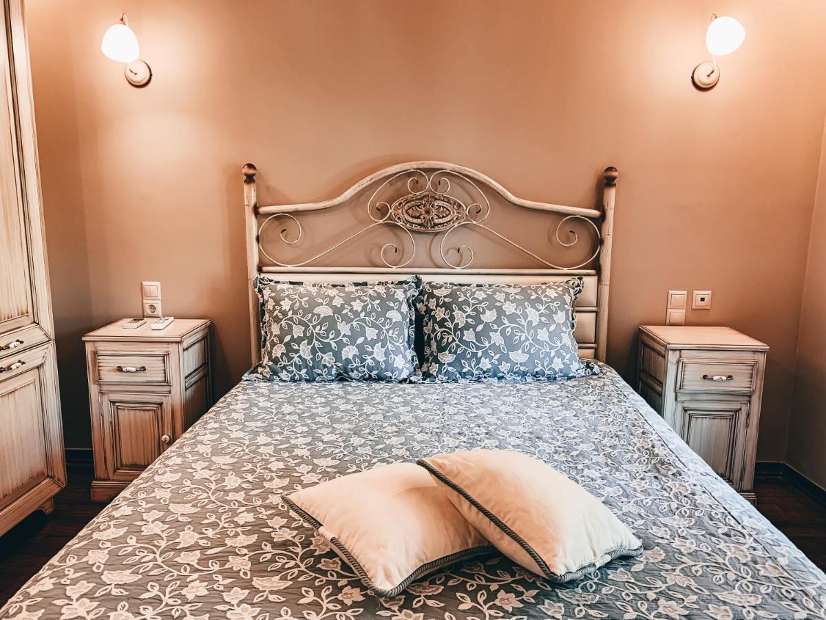 Elena Guesthouse كالامباكا المظهر الخارجي الصورة