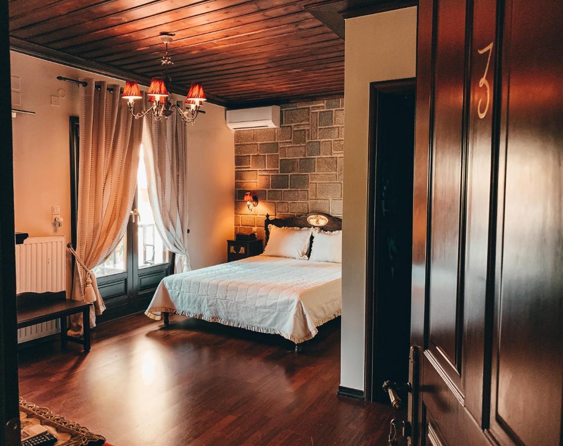 Elena Guesthouse كالامباكا المظهر الخارجي الصورة