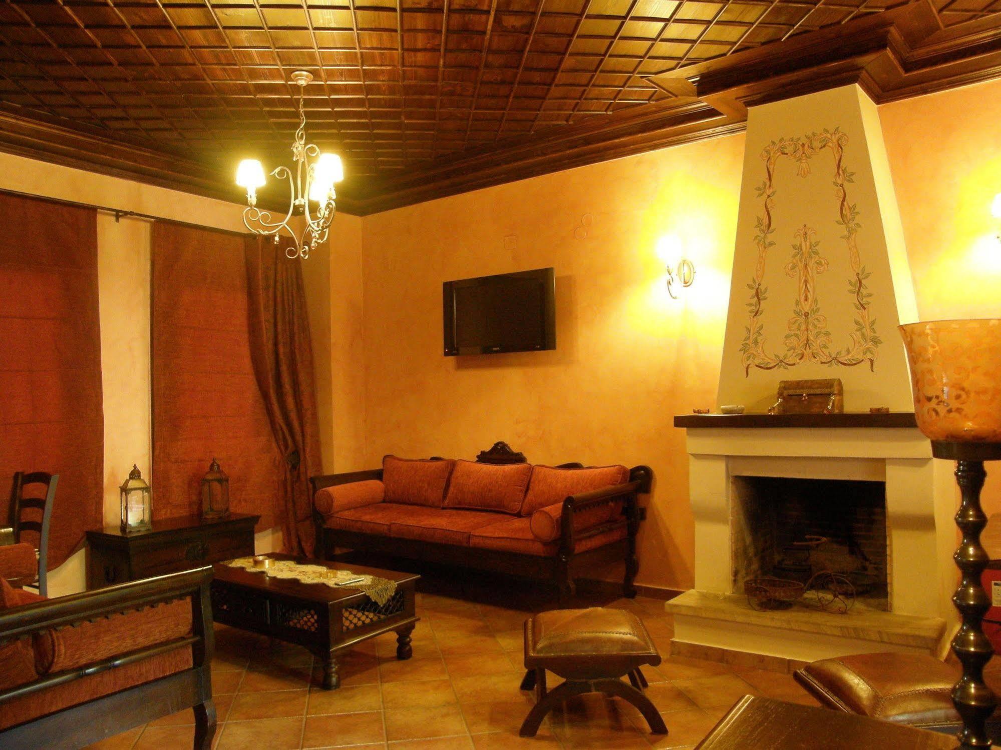 Elena Guesthouse كالامباكا المظهر الخارجي الصورة
